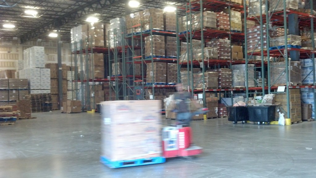 Importing Cleaning Tools and Supplies from China to Saudi Arabia