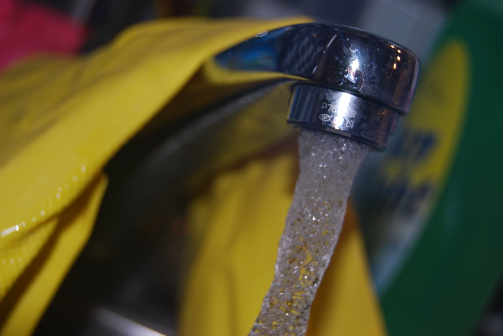 Importing Kitchen Sinks and Faucets from China to Saudi Arabia