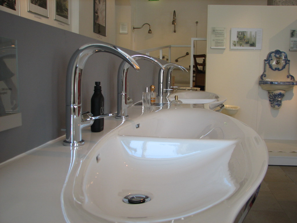 Importing Sanitaryware & Bathroom Fittings from China