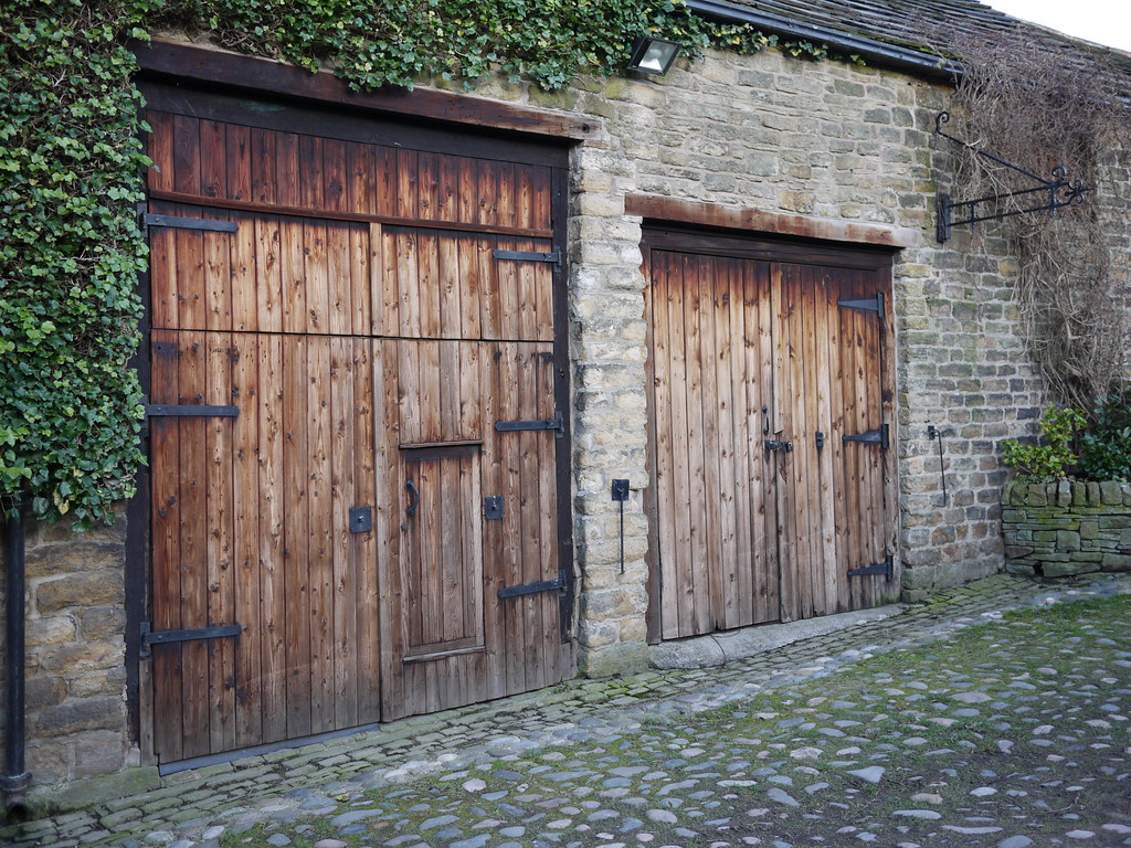 Importing Steel & Wooden Doors from China to Saudi Arabia