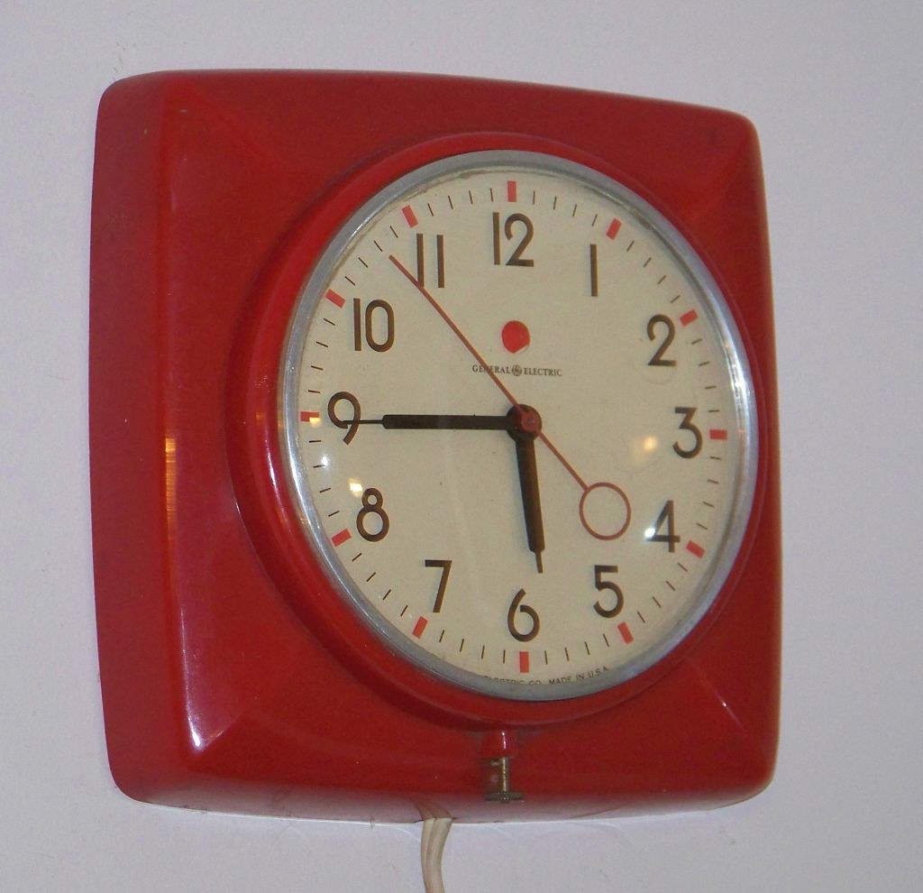 Importing Wall Clocks & Photo Frames from China to Saudi Arabia