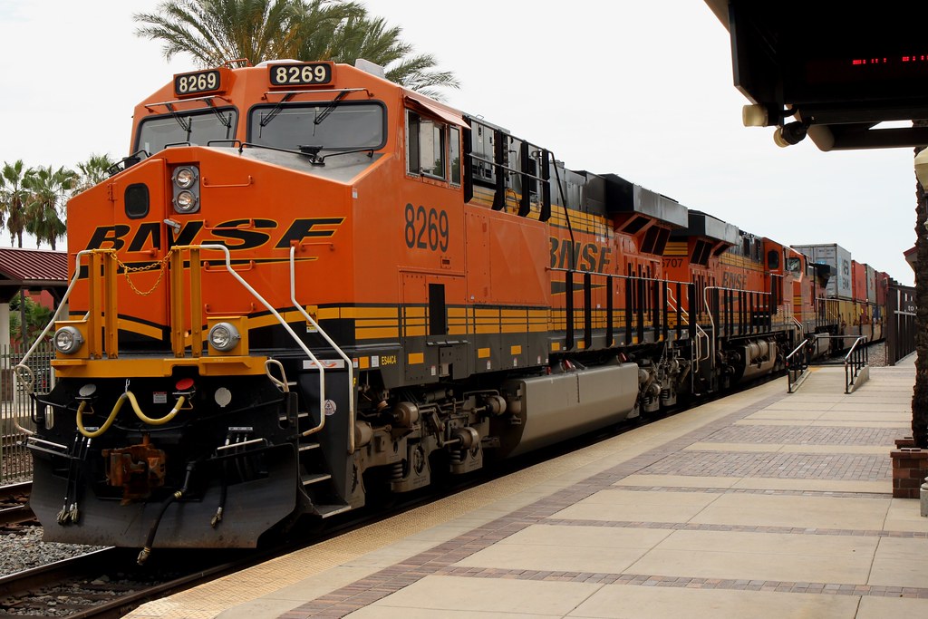 The Riyadh Dry Port: How It Works and How Importers from China Can Use It