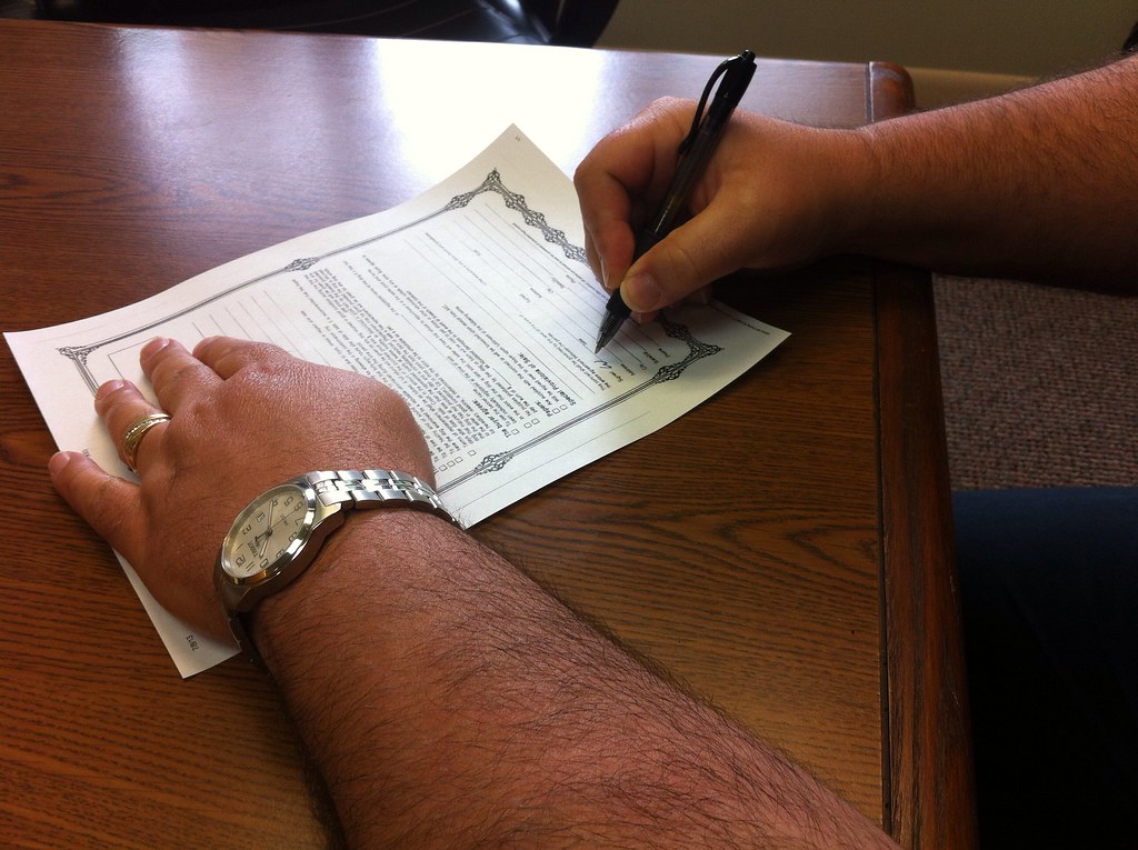 How to Write a Solid Contract with a Chinese Supplier